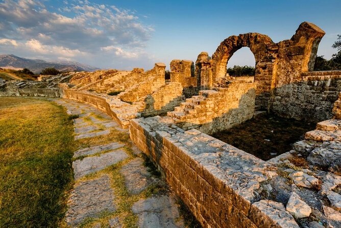 Old Roman City of Salona & Klis fortress Day Tour from Split and Trogir